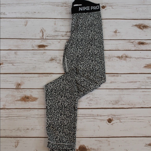 Nike Pants - Nike Pro active pants